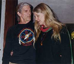 Manitonquat (Medicine Story) and his wife in New Hampshire at a storytelling retreat.